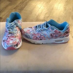 Nike women’s shoes